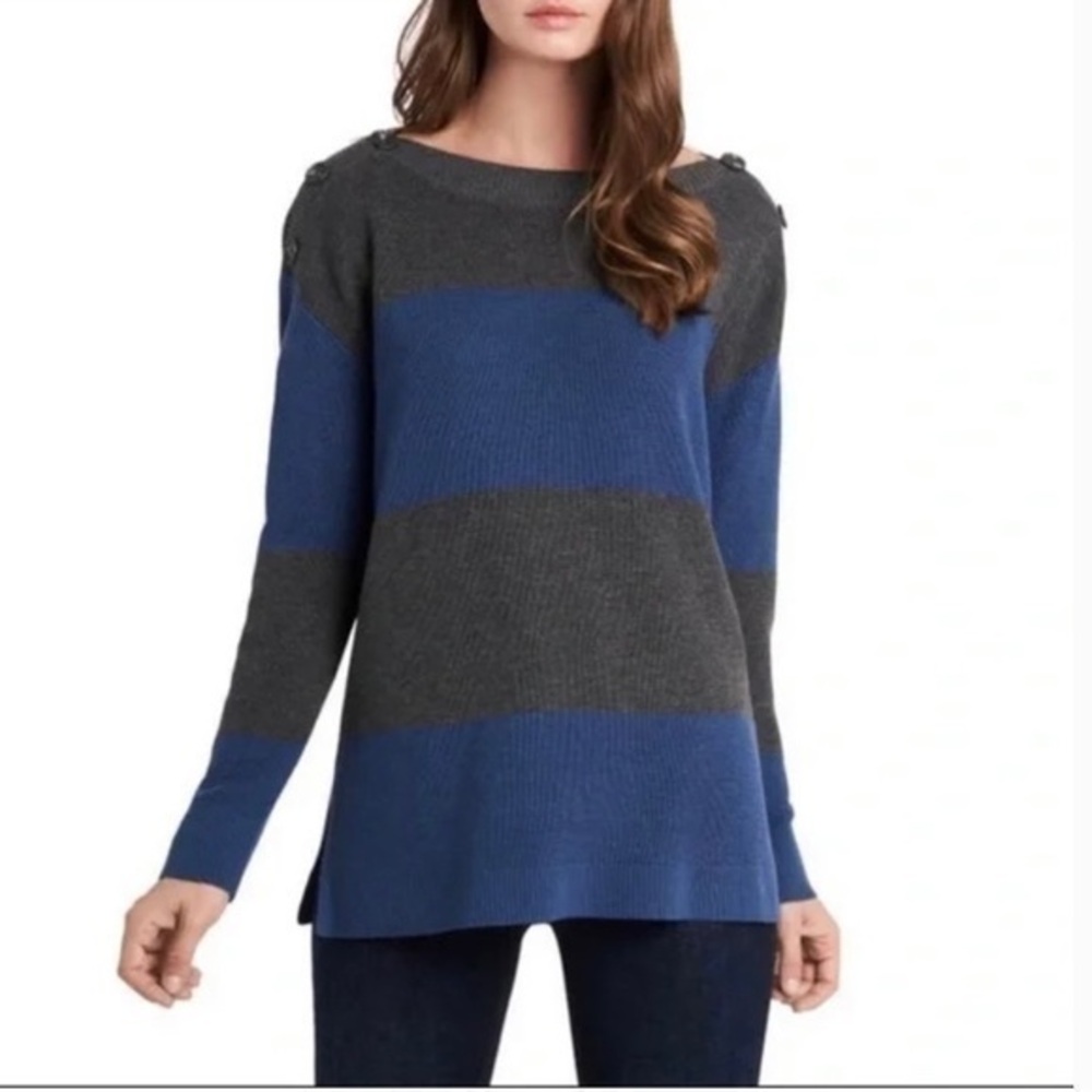 Vince Camuto Scoop Neck Button Sweater Size 1x .